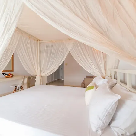 Otel Agnanti & 5*