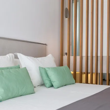 Agnanti & فندق باروس