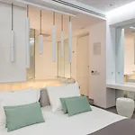 Otel Agnanti & 5*