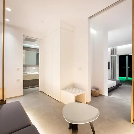 Agnanti & 5* Parikia (Paros)