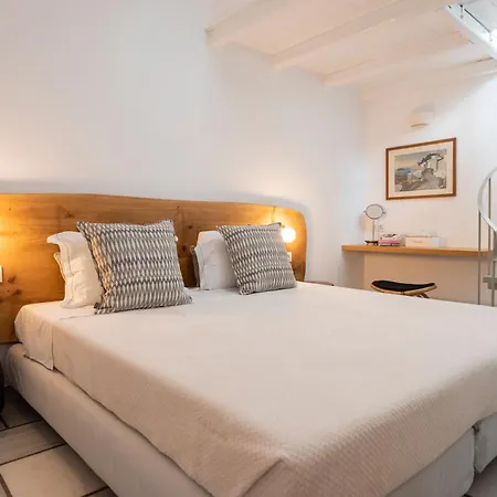 Agnanti & Hotel