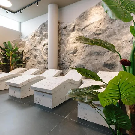 Hotel Agnanti & 5*