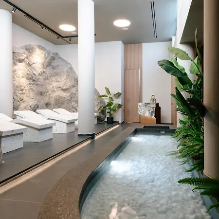 Hotel Agnanti &