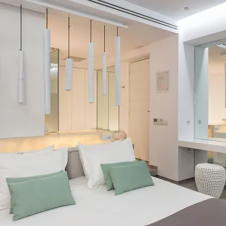Hotel Agnanti & 5*
