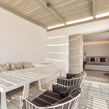 Agnanti & 5* Parikia (Paros)