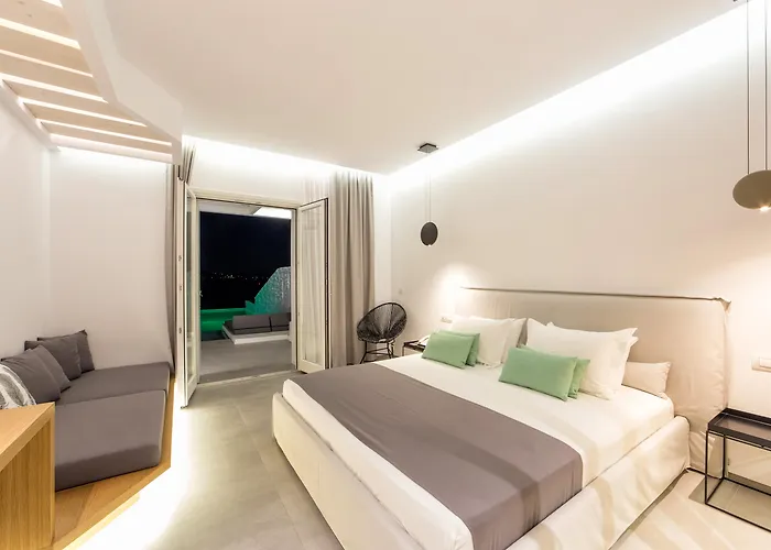 Agnanti & Ξενοδοχείο Πάρος