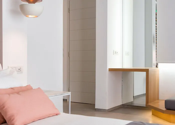 Ξενοδοχείο Agnanti & Πάρος